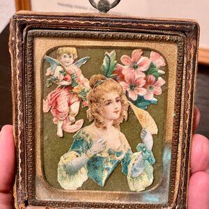 Victorian Valentines Cherub & Lady‎ Die-Cut in Embossed Leather Frame 4"x3.5"